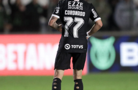 Igor Coronado com a camisa 77 do Corinthians