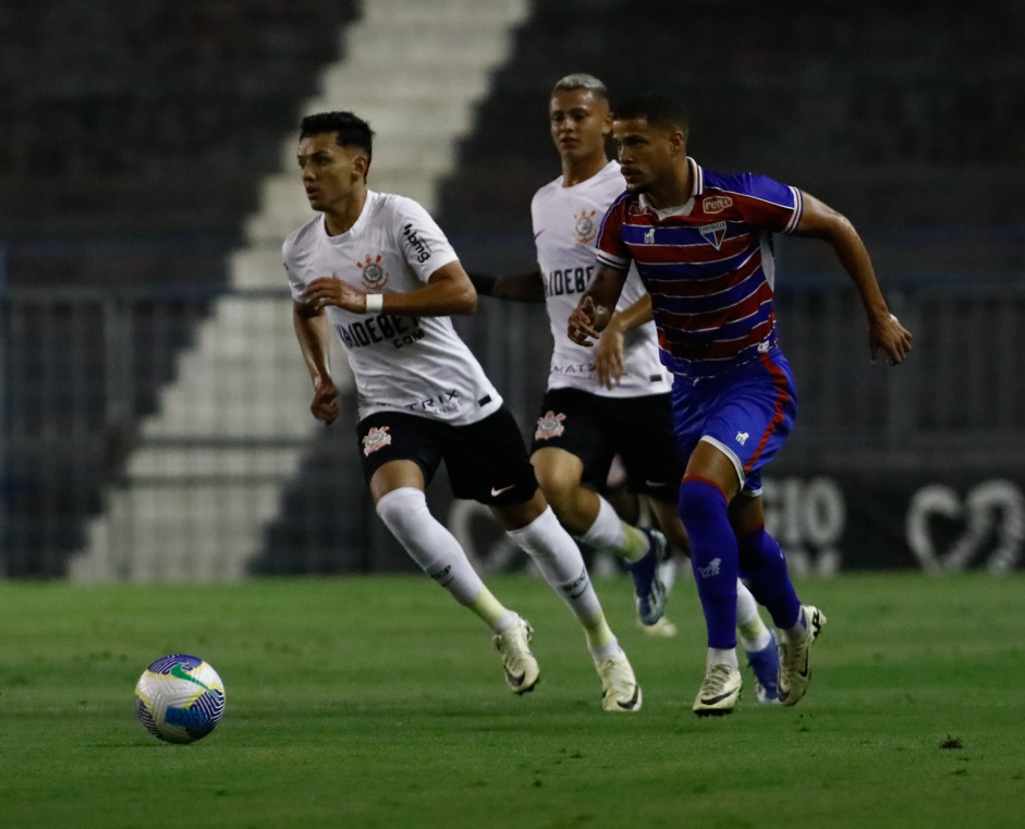 O Corinthians acabou derrota na Fazendinha na estreia do Brasileiro Sub-20